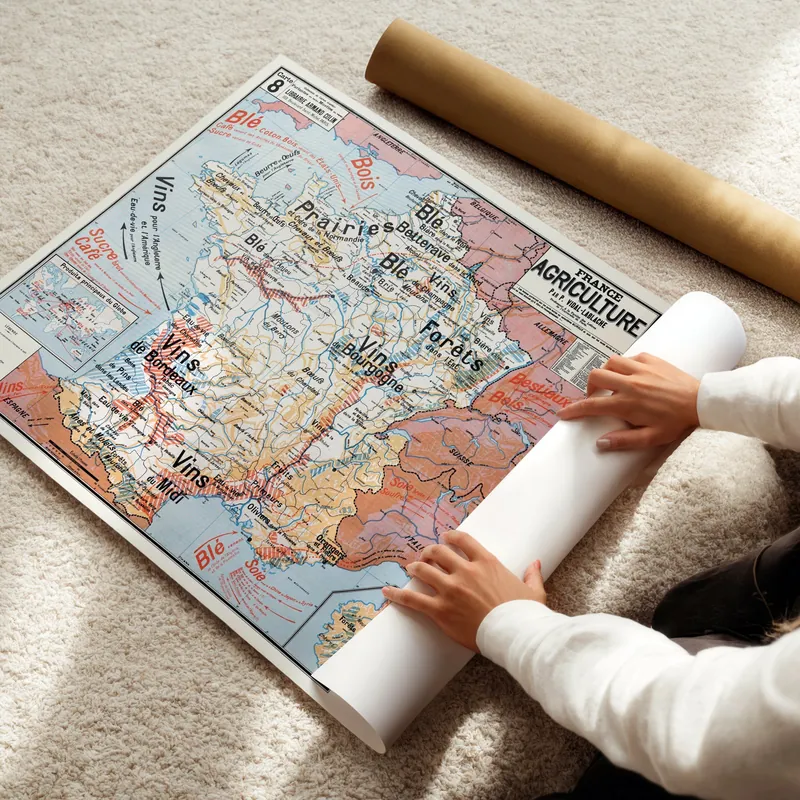 Carte Vidal-Lablache n° 8, France, agriculture sur poster papier, livrée roulée en tube carton